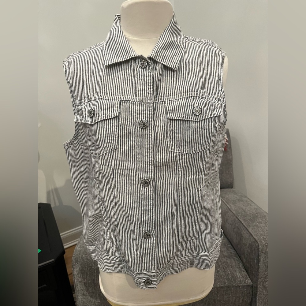 Kenar Linen Vest NWT XL Gray White Ticking Stripe Button Front Collar Skeeveless